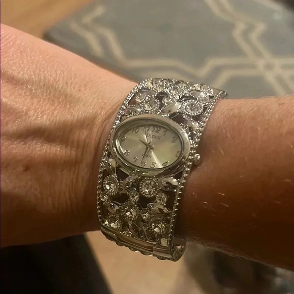 Floral and CZ Bracelet Stye Watch - Picture 4 of 5